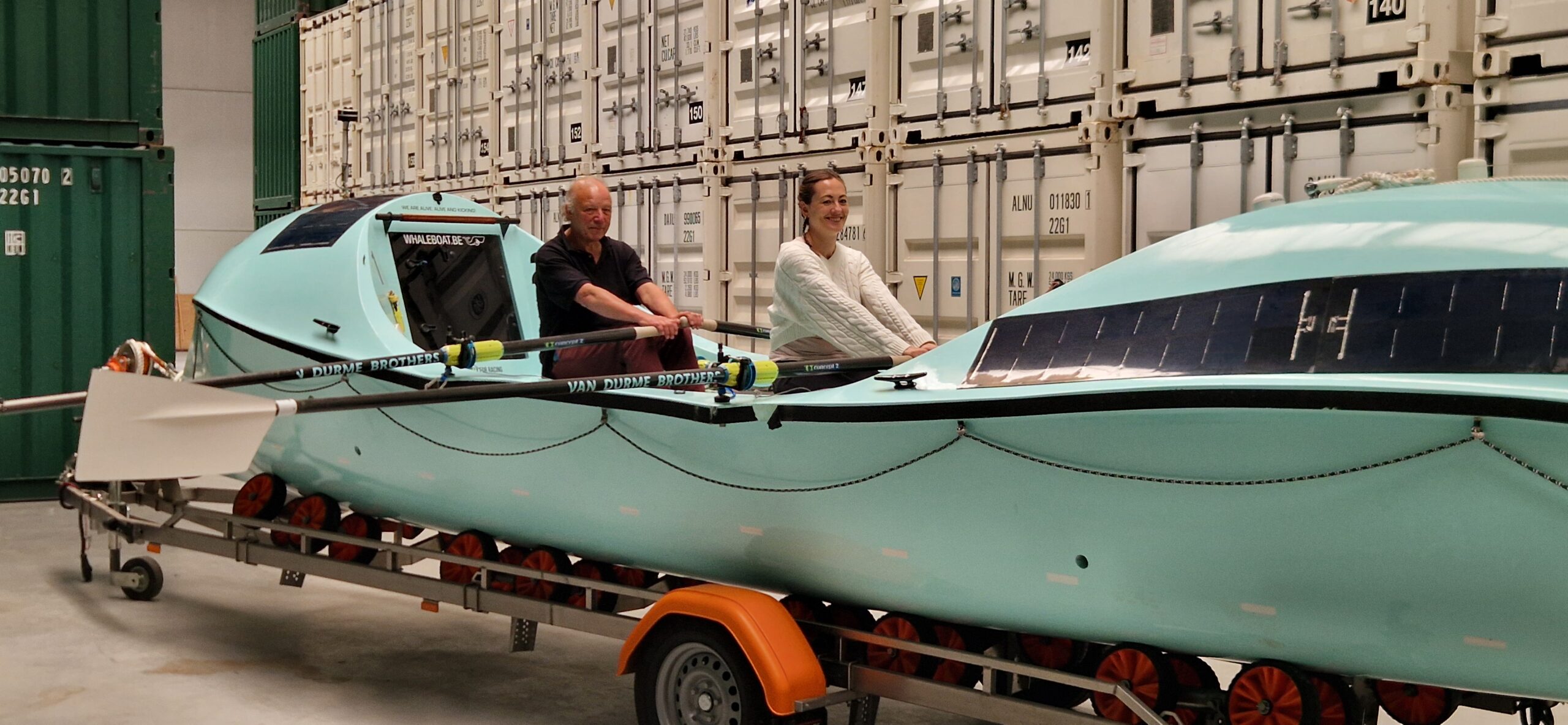 Kim and Lieven in Brothership's rowing positions